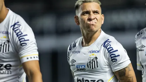 SP – SANTOS – 26/04/2023 – COPA DO BRASIL 2023, SANTOS X BOTAFOGO-SP – Soteldo jogador do Santos durante partida contra o Botafogo-SP no estadio Vila Belmiro pelo campeonato Copa do Brasil 2023. Foto: Abner Dourado/AGIF