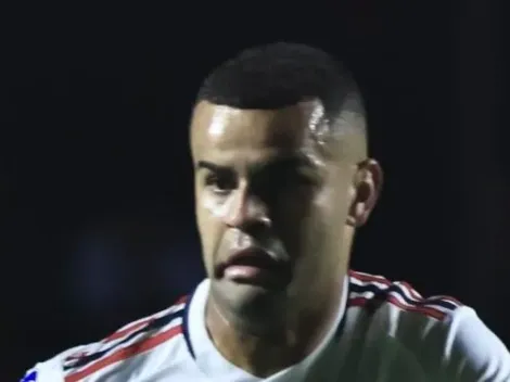 Alisson ‘apronta’ campeão da Copa do Brasil e provoca gringo do Corinthians sem medo