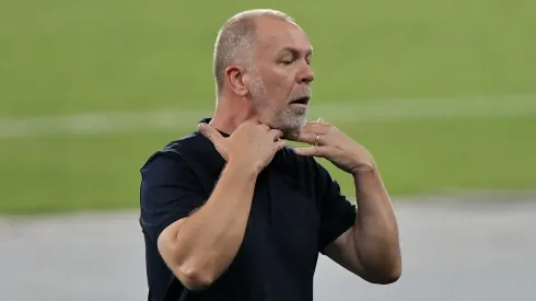 Foto: Thiago Ribeiro/AGIF - Mano Menezes falou sobre a aposentadoria do lateral no Corinthians;