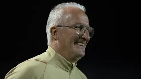 Foto: Diogo Reis/AGIF - Dorival Júnior sabe que pode ter mais verba no São Paulo em 2024.