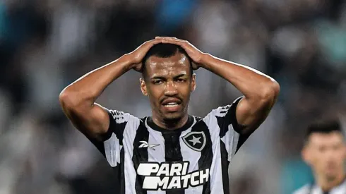 Foto: Thiago Ribeiro/AGIF - Marlon Freitas reage no Botafogo