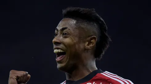 Bruno Henrique comemorando gol pelo Mengo.