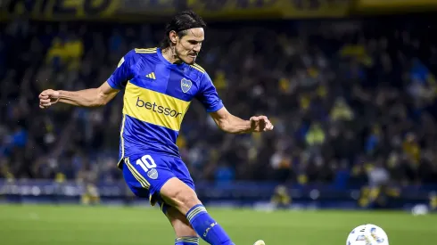 Photo by Marcelo Endelli/Getty Images - Cavani marca gol contra Palmeiras