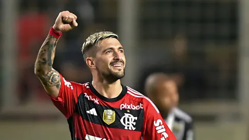 Foto: Pedro Vilela/Getty Images - Arrascaeta já brilhou contra o Corinthians