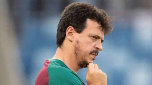 Foto: Gil Gomes/AGIF - Fernando Diniz tecnico do Fluminense durante partida contra o Cuiaba no estadio Arena Pantanal pelo campeonato Brasileiro A 2023.