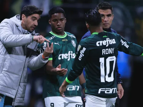 Análise: Abel percebe tarde, que os garotos estão pedindo passagem