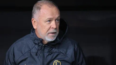 Foto: Marcello Zambrana/AGIF - Mano Menezes: técnico é peça-chave no planejamento do Corinthians
