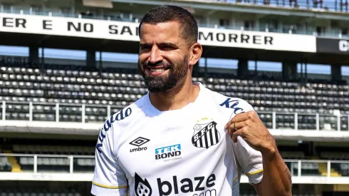 Foto: Fernanda Luz/AGIF - Tomás Rincón vem se dando bem no Santos