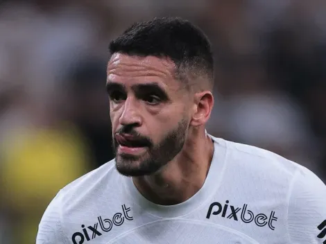 Denílson diz em qual condição renovaria com Renato Augusto no Timão