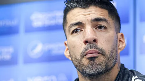 Foto: Maxi Franzoi/AGIF - Suárez: futuro do centroavante é pauta no Grêmio