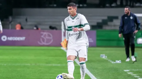 PR - CURITIBA - 08/07/2023 - BRASILEIRO A 2023, CORITIBA X AMERICA-MG - Kuscevic jogador do Coritiba durante partida contra o America-MG no estadio Couto Pereira pelo campeonato Brasileiro A 2023. Foto: Robson Mafra/AGIF