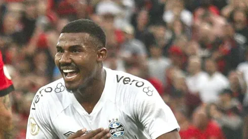 ATHLETICO-PR X GREMIO - Cuiabano jogador do Gremio comemora seu gol durante partida contra o Athletico-PR no estadio Arena da Baixada pelo campeonato BRASILEIRO A 2023. Foto: Gabriel Machado/AGIF