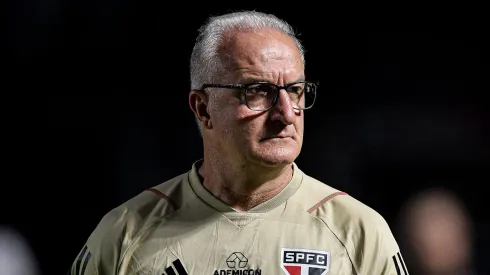 Foto: Thiago Ribeiro/AGIF - Dorival Junior tecnico do Sao Paulo durante partida contra o Vasco no estadio Sao Januario pelo campeonato Brasileiro A 2023.