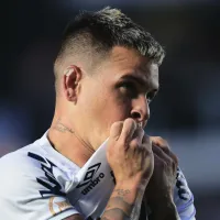 Marcelo Fernandes abraça Soteldo no Santos e é só elogios ao camisa 10