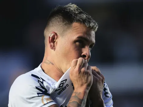 Marcelo Fernandes abraça Soteldo no Santos e é só elogios ao camisa 10