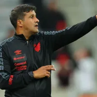 Wesley Carvalho confirma mudança no Athletico para enfrentar o Grêmio