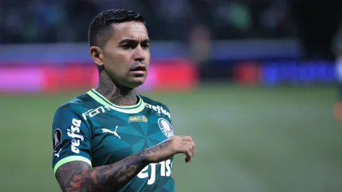 Foto: Ettore Chiereguini/AGIF - Camisa 7 trata lesão no joelho e só deve voltar em 2024