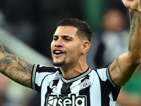 Bruno Guimarães é surpreendido pelo Vasco e torcida enlouquece