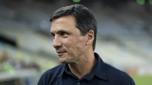 Foto: Jorge Rodrigues/AGIF - Ze Ricardo tecnico do Cruzeiro durante partida contra o Fluminense no estadio Maracana pelo campeonato Brasileiro A 2023.