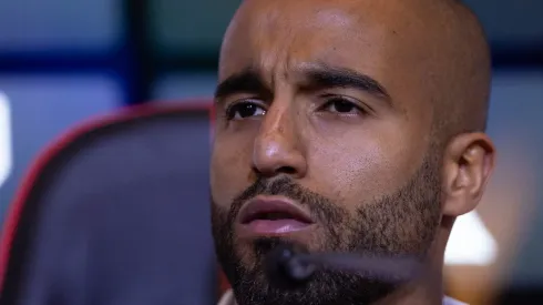 SP - SAO PAULO - 04/08/2023 - SAO PAULO, APRESENTACAO DE LUCAS MOURA - Lucas Moura durante sua apresentacao oficial como jogador do Sao Paulo em coletiva de imprensa realizada no CT Barra Funda. Foto: Ettore Chiereguini/AGIF