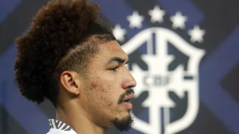 Foto: Vitor Silva/Botafogo - Adryelson é consolidado na defesa do Botafogo e pode ganhar companheiro na janela