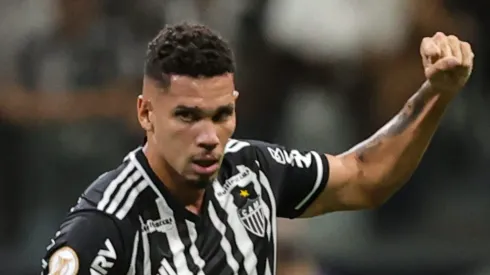 Foto: Gilson Lobo/AGIF - Paulinho jogador do Atletico-MG comemora seu gol durante partida contra o Cuiaba no estadio Arena MRV pelo campeonato Brasileiro A 2023.