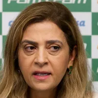 Leila Pereira é surpreendida nos bastidores com atitude da torcida