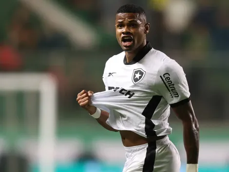 Atacante diz o que mudou no Botafogo com Lúcio Flávio no lugar de Lage