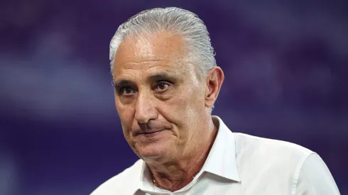 Foto: Gilson Lobo/AGIF - Tite tecnico do Flamengo durante partida contra o Cruzeiro no estadio Mineirao pelo campeonato Brasileiro A 2023.