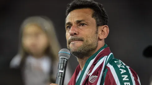 Fred jogador do Fluminense recebe homenagem apos partida contra o Ceara no estadio Maracana pela decisao do campeonato Brasileiro A 2022. Foto: Thiago Ribeiro/AGIF