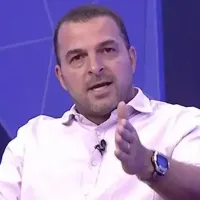 Zé Elias entrega ‘meio-campista’ PERDIDO no Corinthians