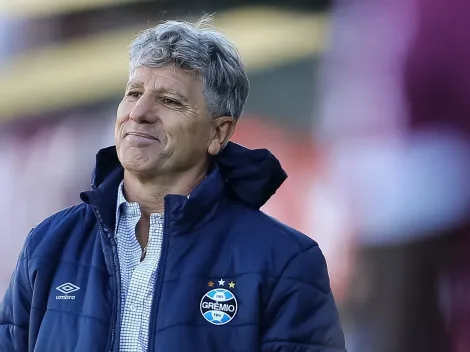 Técnico do Grêmio observa coringa fazer grande jogo