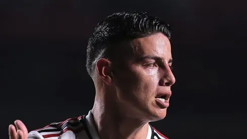 SP - SAO PAULO - 20/09/2023 - BRASILEIRO A 2023, SAO PAULO X FORTALEZA - James Rodriguez jogador do Sao Paulo durante partida contra o Fortaleza no estadio Morumbi pelo campeonato Brasileiro A 2023. Foto: Ettore Chiereguini/AGIF
