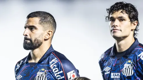 Foto: Abner Dourado/AGIF - Tomás Rincón e Dodô devem ser titulares do Santos