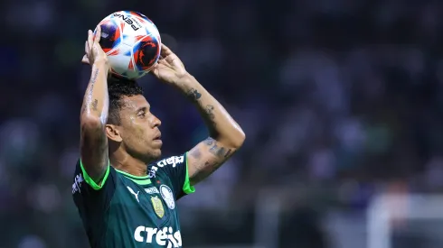 SP - Sao Paulo - 22/02/2023 - PAULISTA 2023, PALMEIRAS X BRAGANTINO - Marcos Rocha jogador do Palmeiras durante partida contra o Bragantino no estadio Arena Allianz Parque pelo campeonato Paulista 2023. Foto: Marcello Zambrana/AGIF
