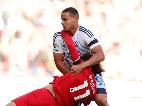 Murillo APRONTA em Anfield e vacilo chega na torcida do Corinthians