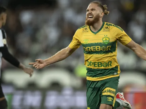 Torcida cita falta de critério do VAR em gols que definiram o jogo