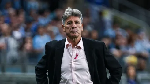 BA - PORTO ALEGRE - 18/10/2023 - BRASILEIRO A 2023, GREMIO X ATHLETICO-PR - Renato Portaluppi tecnico do Gremio durante partida contra o Athletico-PR no estadio Arena do Gremio pelo campeonato Brasileiro A 2023. Foto: Maxi Franzoi/AGIF