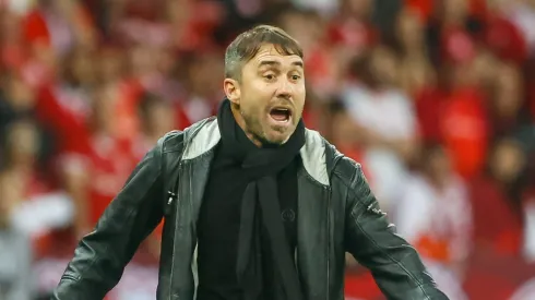 São Paulo quer tirar atacante do time de Coudet Eduardo Coudet – Foto: Luiz Erbes/AGIF