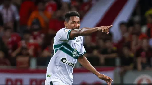 Maurício Garcez em ação diante do Inter