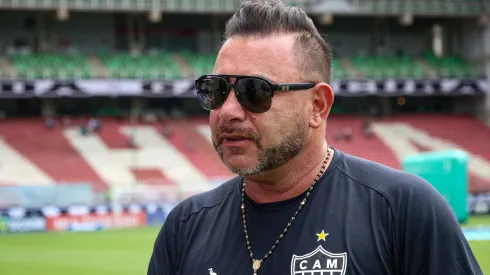 Foto: Fernando Moreno/AGIF – Mohamed deu chances a zagueiro que rescindiu