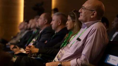 Foto: Lucas Figueiredo/CBF – Andres Rueda seguiu Leila Pereira e aceitou negócio polêmico para torcida do Peixe