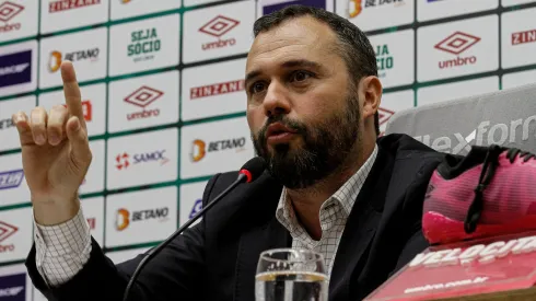 Mário Bittencourt exige troca de gandulas para Fluminense x Boca Juniors - FOTO: LUCAS MERÇON/FLUMINENSE F.C.