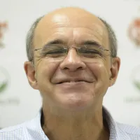 Bandeira \'BROTA\' em reunião e pode dar ajudinha para rival do Flamengo