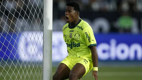 Foto: Wagner Meier/Getty Images - Endrick gerou grana boa ao Palmeiras após triunfo