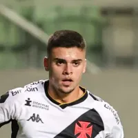 Impedimento no gol de Pec revolta torcida do Santos após imagem do VAR vazar na web