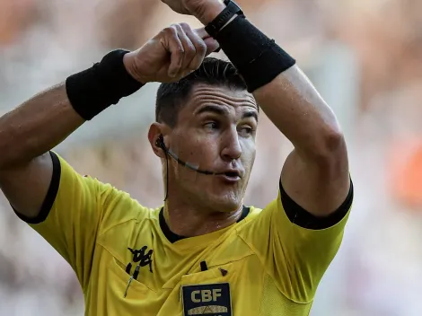 Áudio de conversa entre Rafael Klein e VAR chega ao Santos e revolta torcida do Flamengo