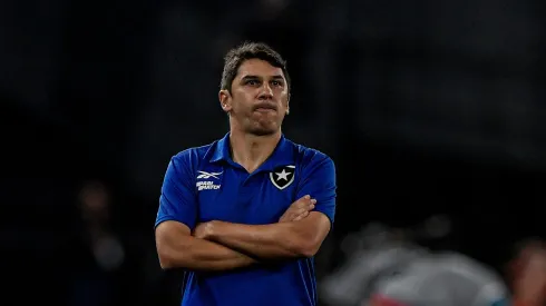 Lucio Flavio classificou arbitragem brasileira como amadora. Thiago Ribeiro/AGIF