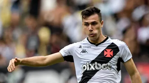 Corinthians notifica o Vasco por Lucas Piton. Foto: Thiago Ribeiro/AGIF