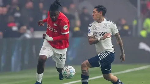 PSV e Ajax em clássico pelo Campeonato Holândes. Foto: Hans van der Valk/BSR Agency/Getty Images.